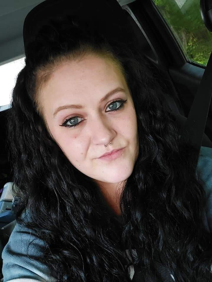 Slutmom420 (@slutmom420), OnlyFans creator