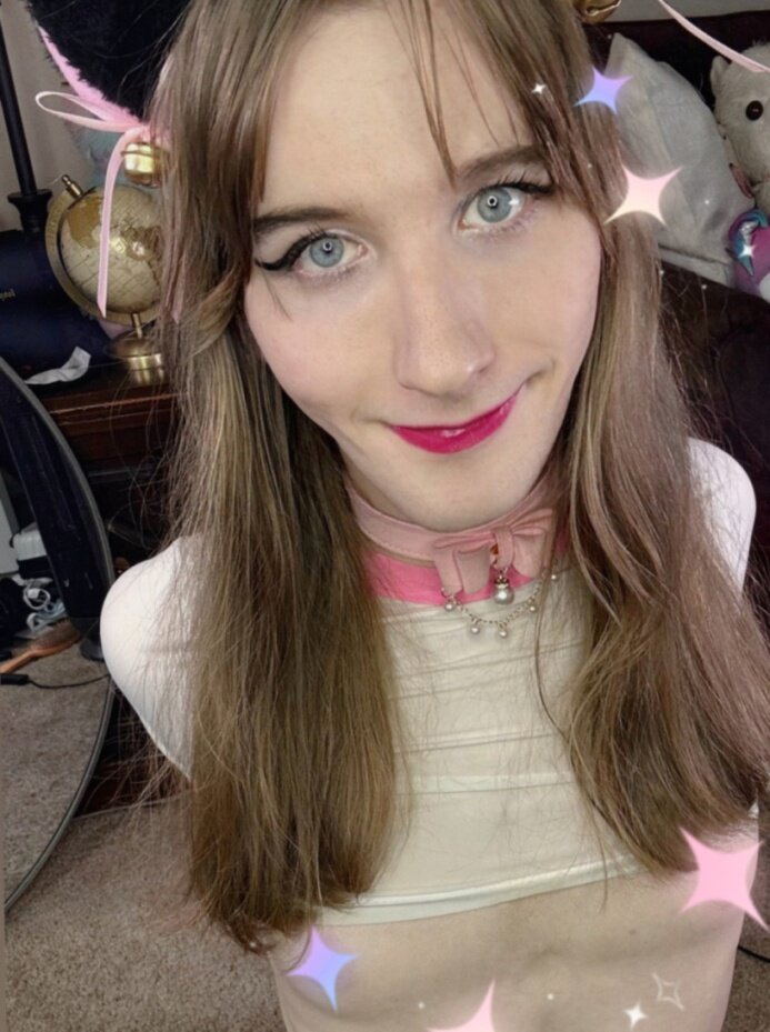 Sluttyclairelovell (@sluttyclairelovell), OnlyFans creator
