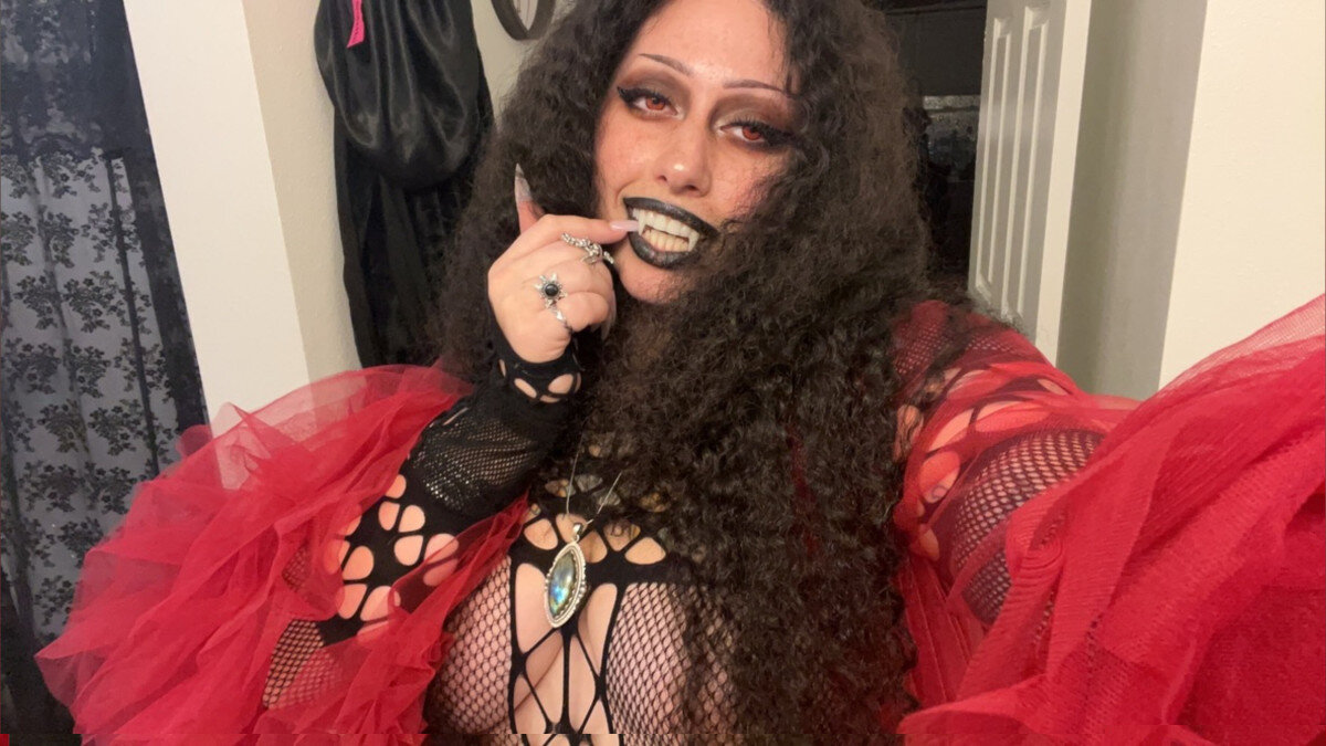 Slyvampyre (@slyvampyre), OnlyFans creator