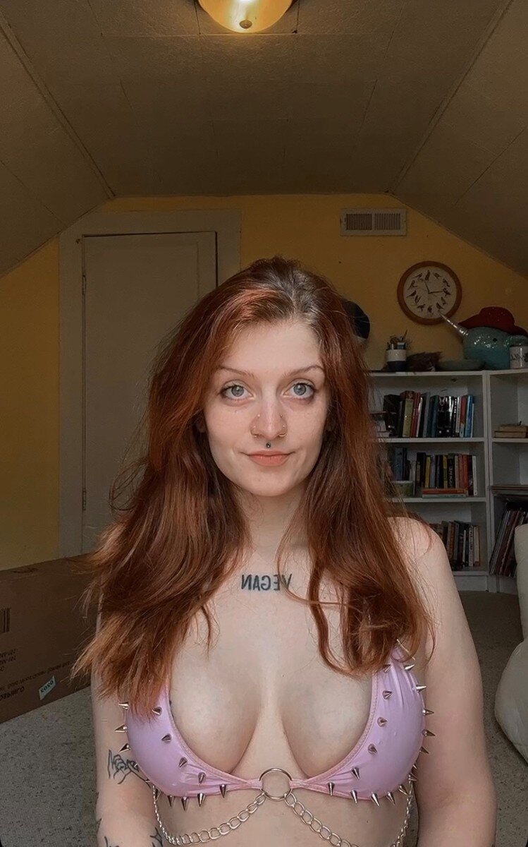 Smallerveganpeech (@smallerveganpeech), OnlyFans creator