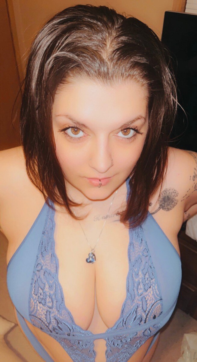 Smittenkitten (@smitten_kitten), OnlyFans creator