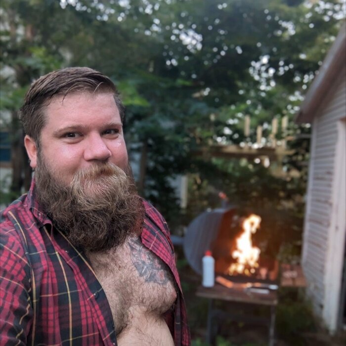Smokeybear88 (@smokeybear88), OnlyFans creator
