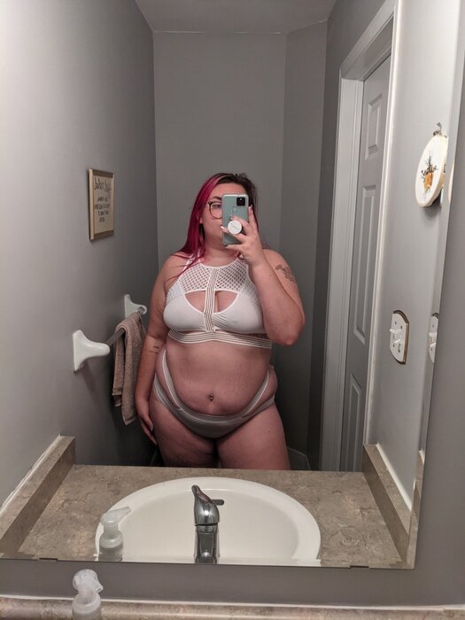 Smokiehollow (@smokiehollow), OnlyFans creator