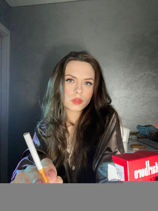 Smokingjul (@smokingjul), OnlyFans creator