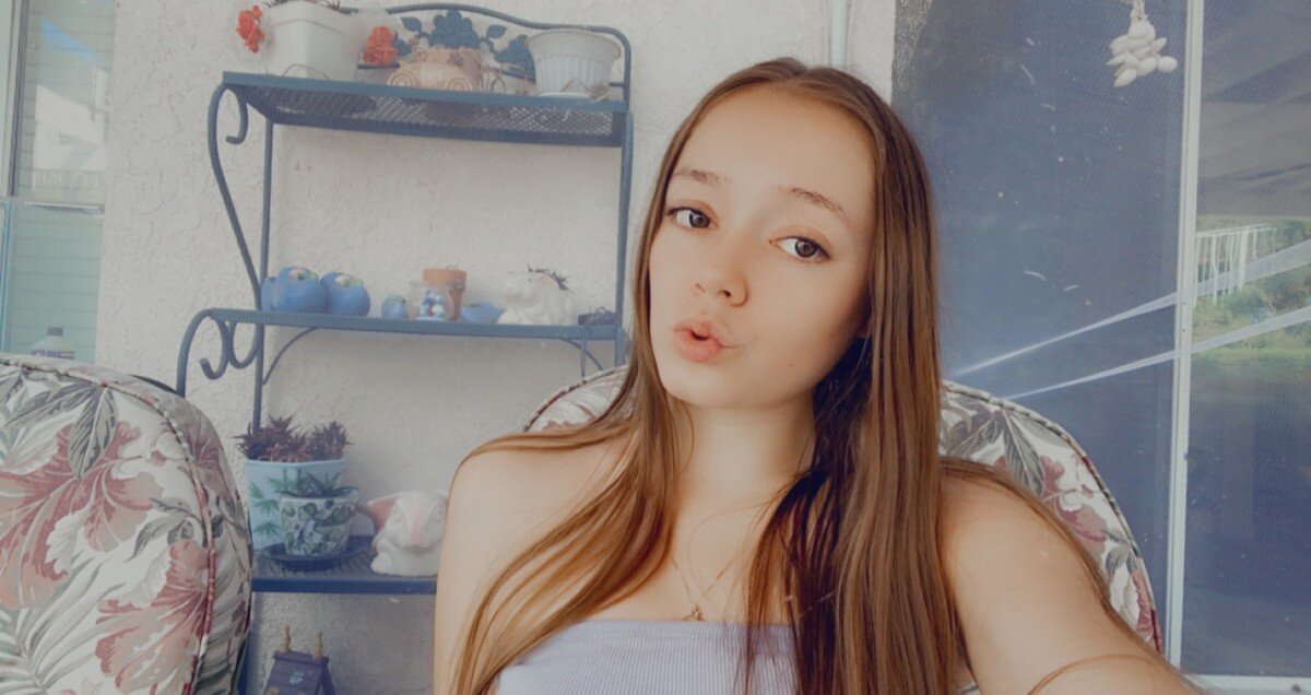Smolangelsluutt (@smolangelsluutt), OnlyFans creator