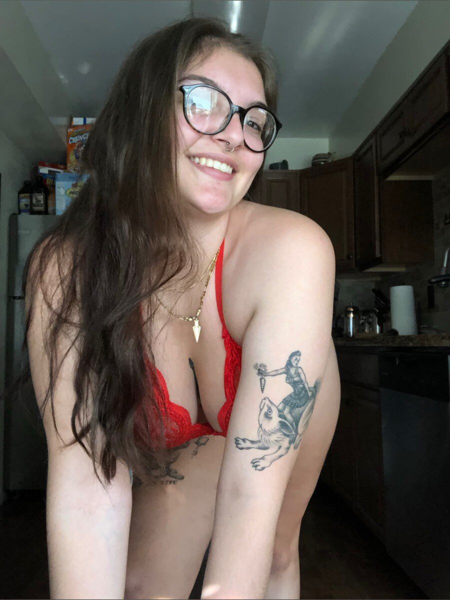 Linds (@snaketitties), OnlyFans creator