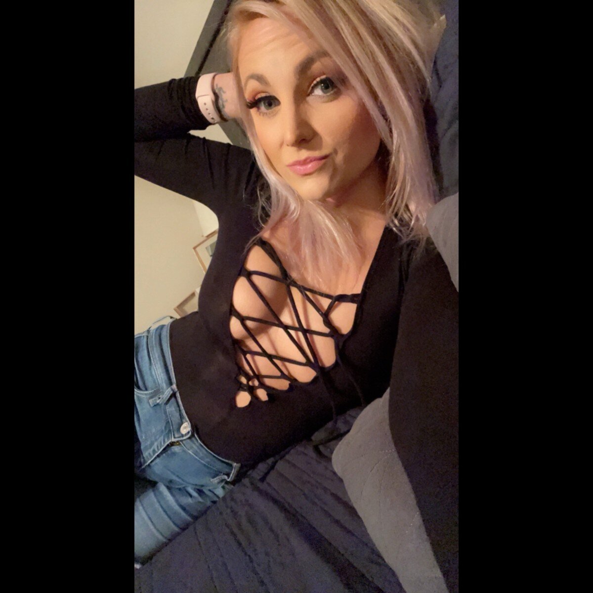 Snowboardsally08 (@snowboardsally08), OnlyFans creator