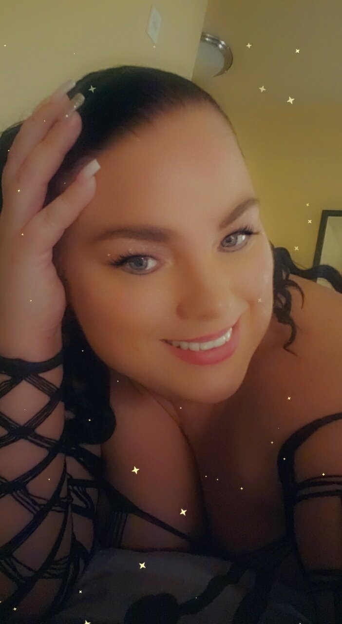Snowbunnydallas (@snowbunnydallas), OnlyFans creator
