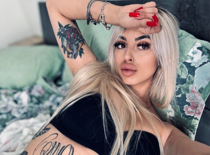 Sofiamoretti (@sofiamoretti), OnlyFans creator