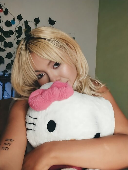 new (@sofivalentinaa), OnlyFans creator