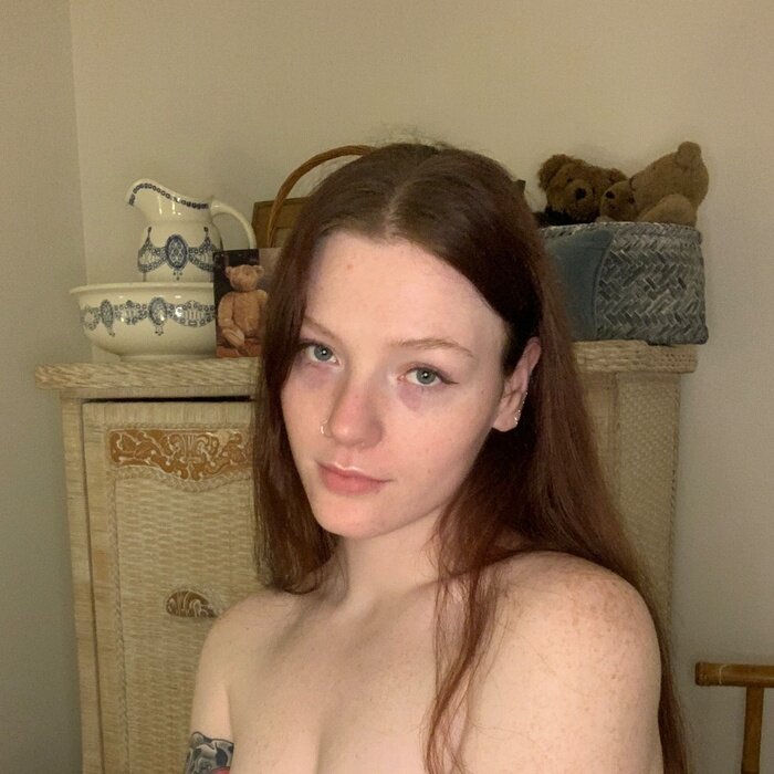 Somethjndumb (@somethjndumb), OnlyFans creator