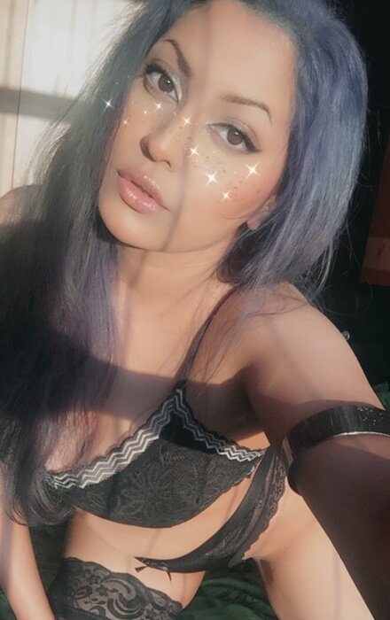 Sonyakhan (@sonyakhan), OnlyFans creator