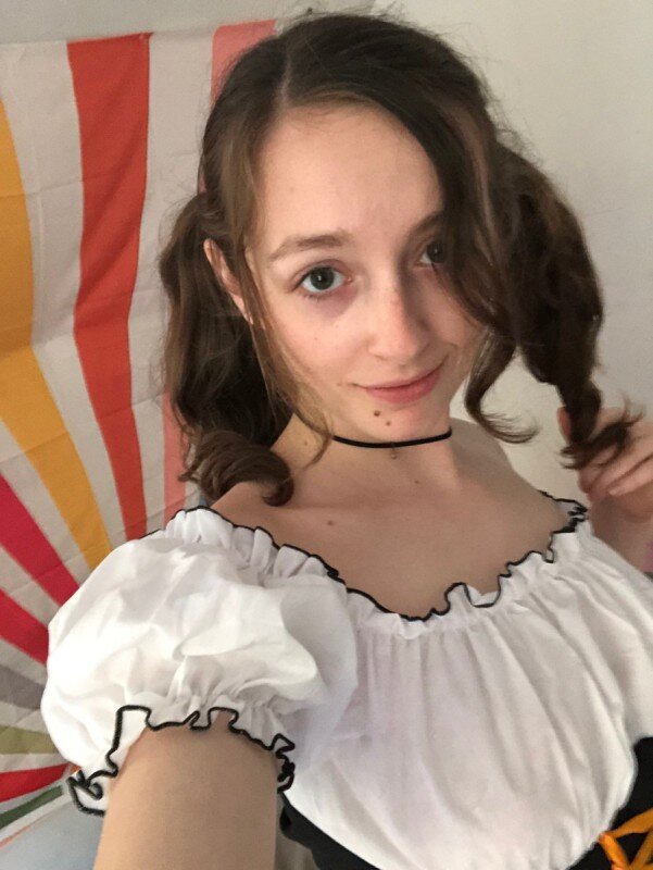 Sophieellieof (@sophieellie_of), OnlyFans creator