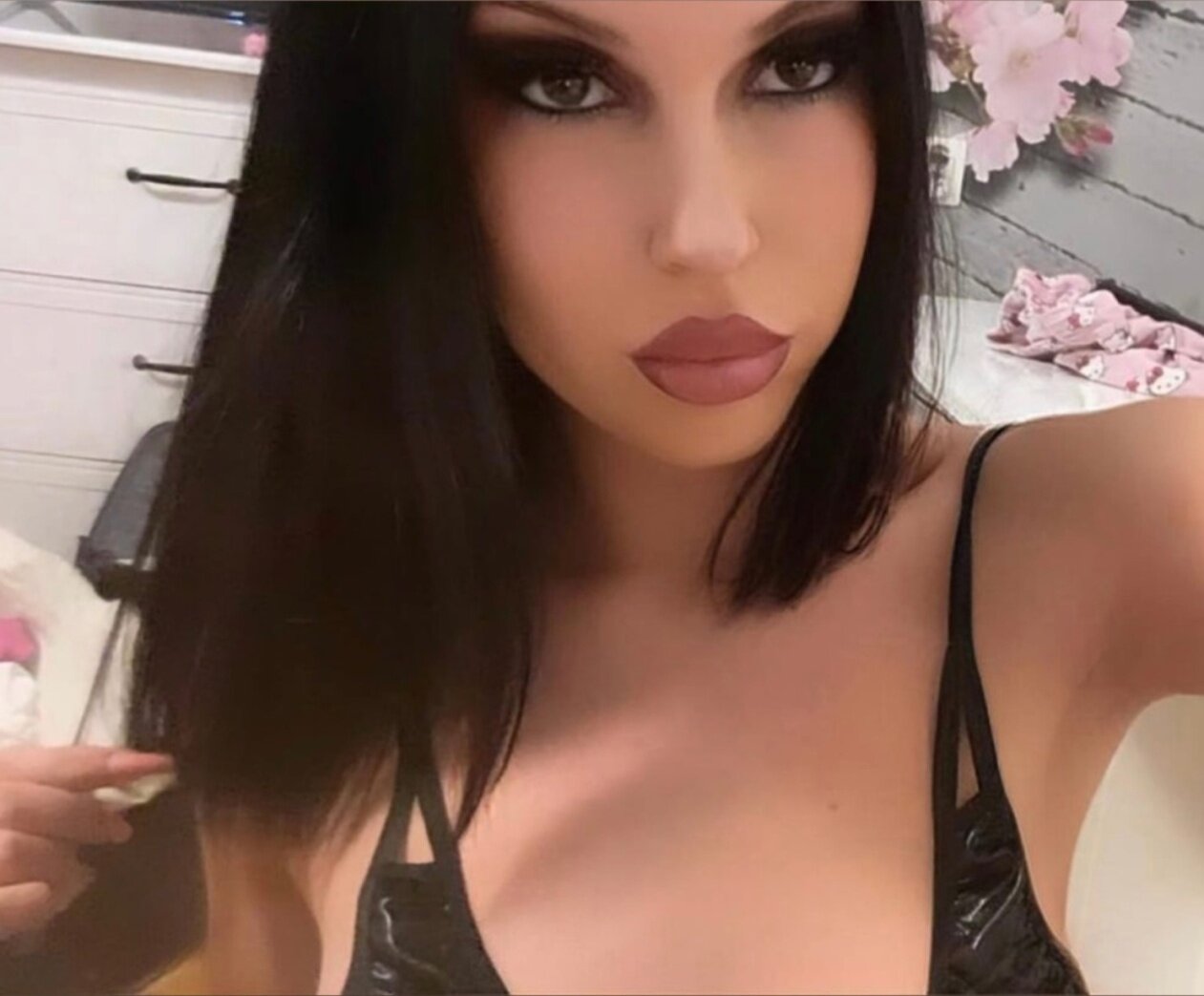 Sophiexo13 (@sophiexo13), OnlyFans creator