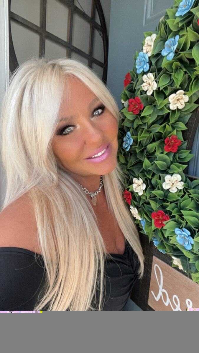 Southernbarbii (@southernbarbii), OnlyFans creator