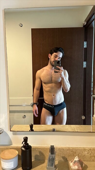 Soynicocruz (@soy_nico_cruz), OnlyFans creator