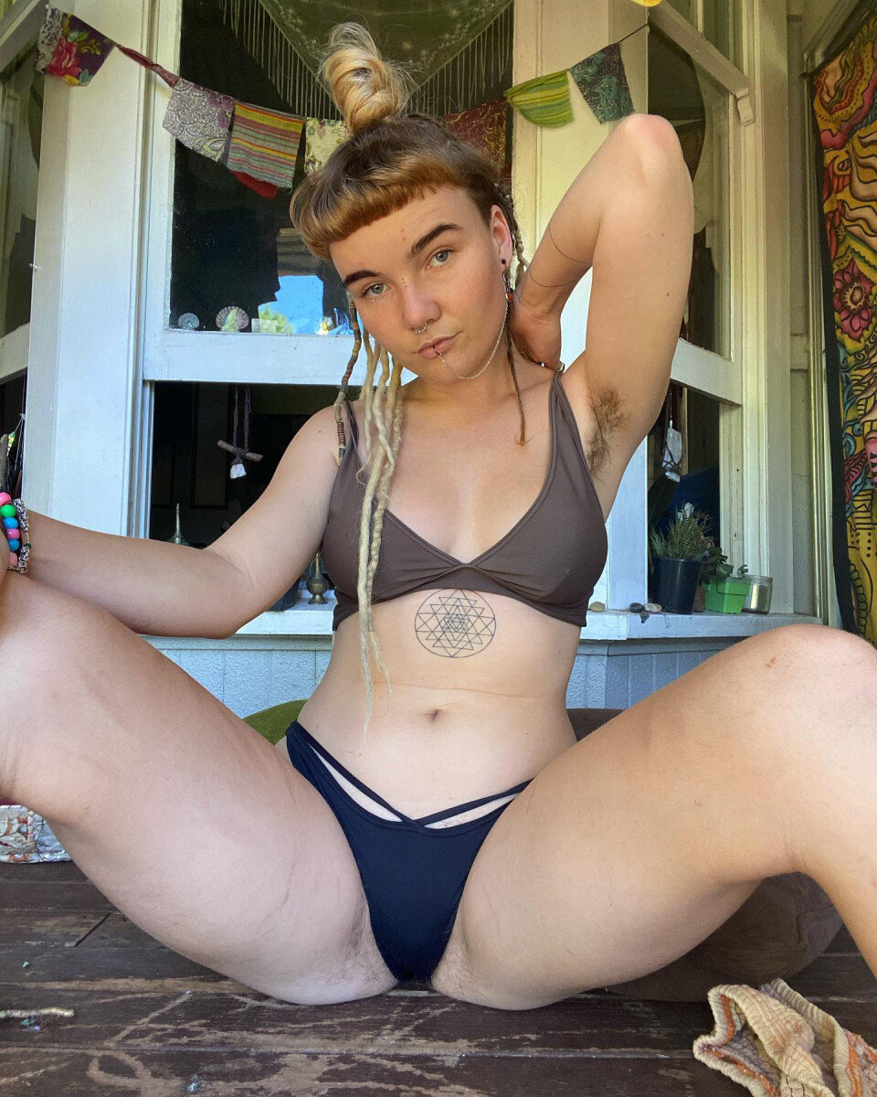 Spac3minx (@spac3.minx), OnlyFans creator