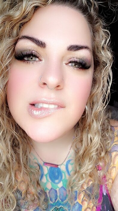 Sparklekitty1111 (@sparklekitty1111), OnlyFans creator