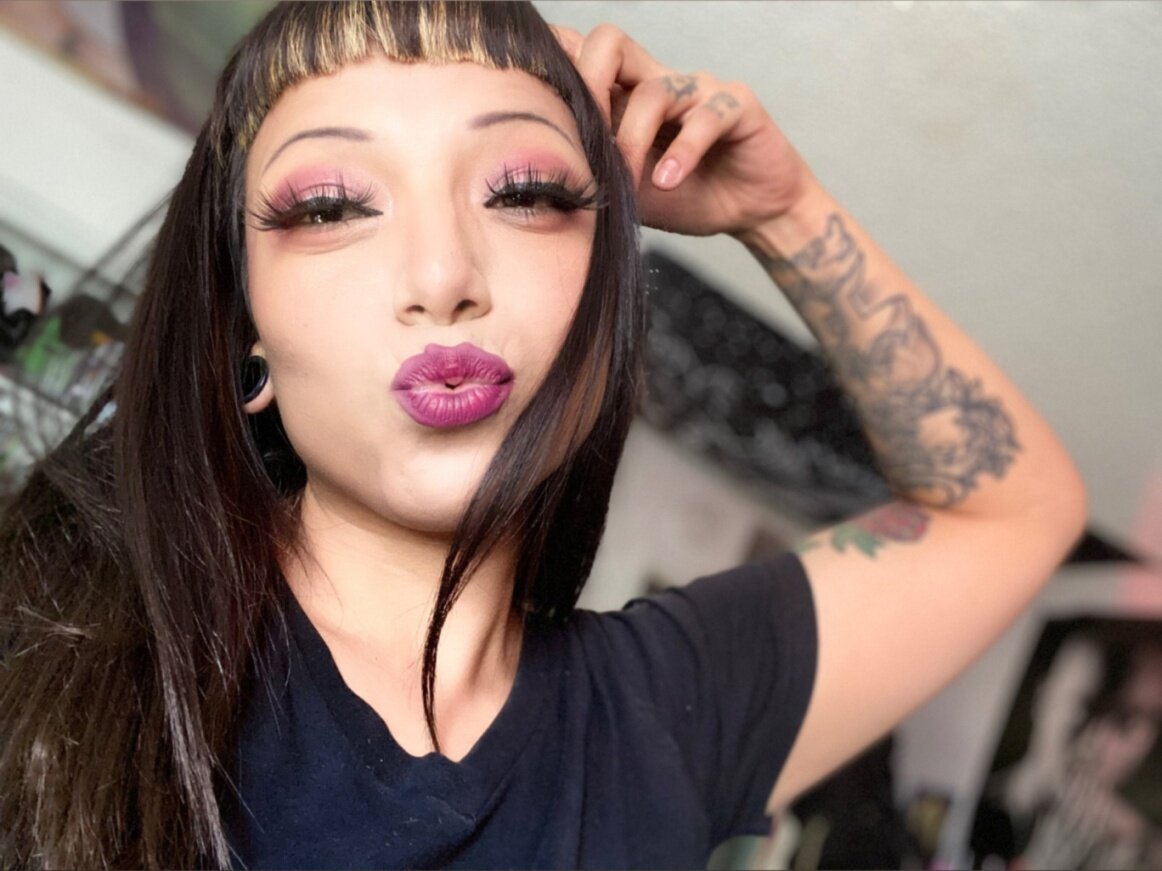 Specialla909 (@specialla909), OnlyFans creator