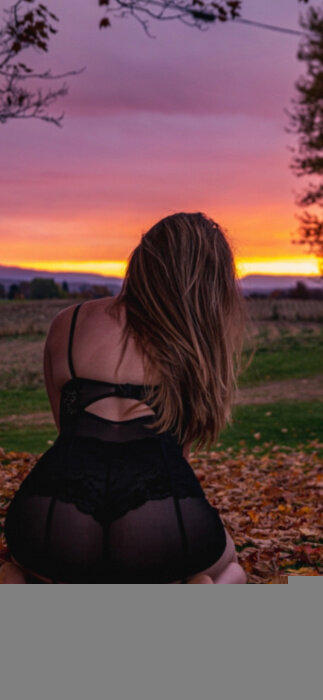 Spicyblondie (@spicy.blondie), OnlyFans creator