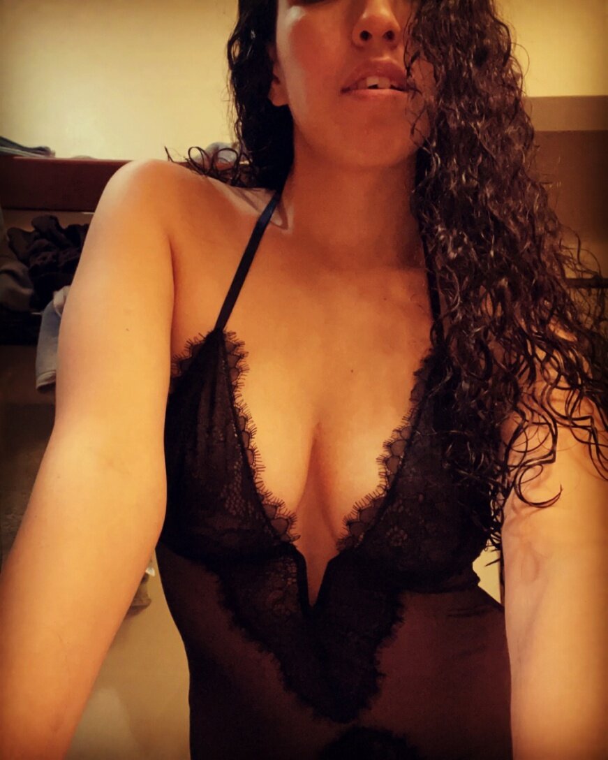 Spicylysh (@spicylysh), OnlyFans creator