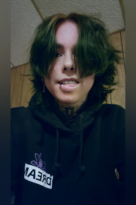 Shio (@spookbats), OnlyFans creator