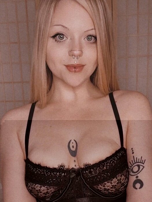 Spookyfaerie (@spookyfaerie), OnlyFans creator