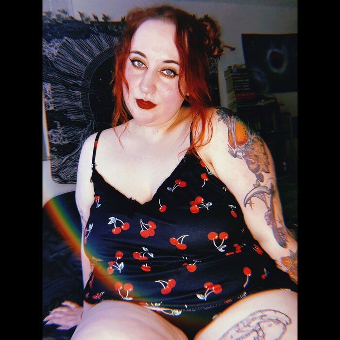 Spookyscorpiobabe (@spookyscorpiobabe), OnlyFans creator