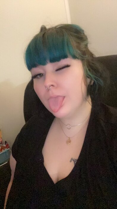 Squishybrat (@squishy-brat), OnlyFans creator