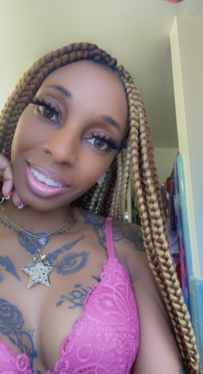 Starbangle2020 (@starbangle2020), OnlyFans creator