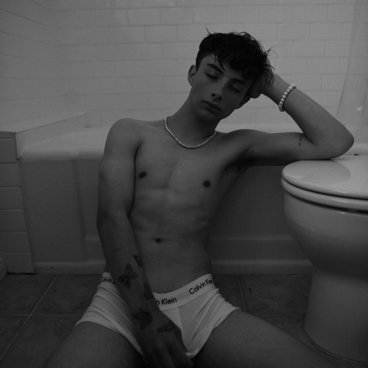 Starboyxoxfree (@starboy_xox_free), OnlyFans creator