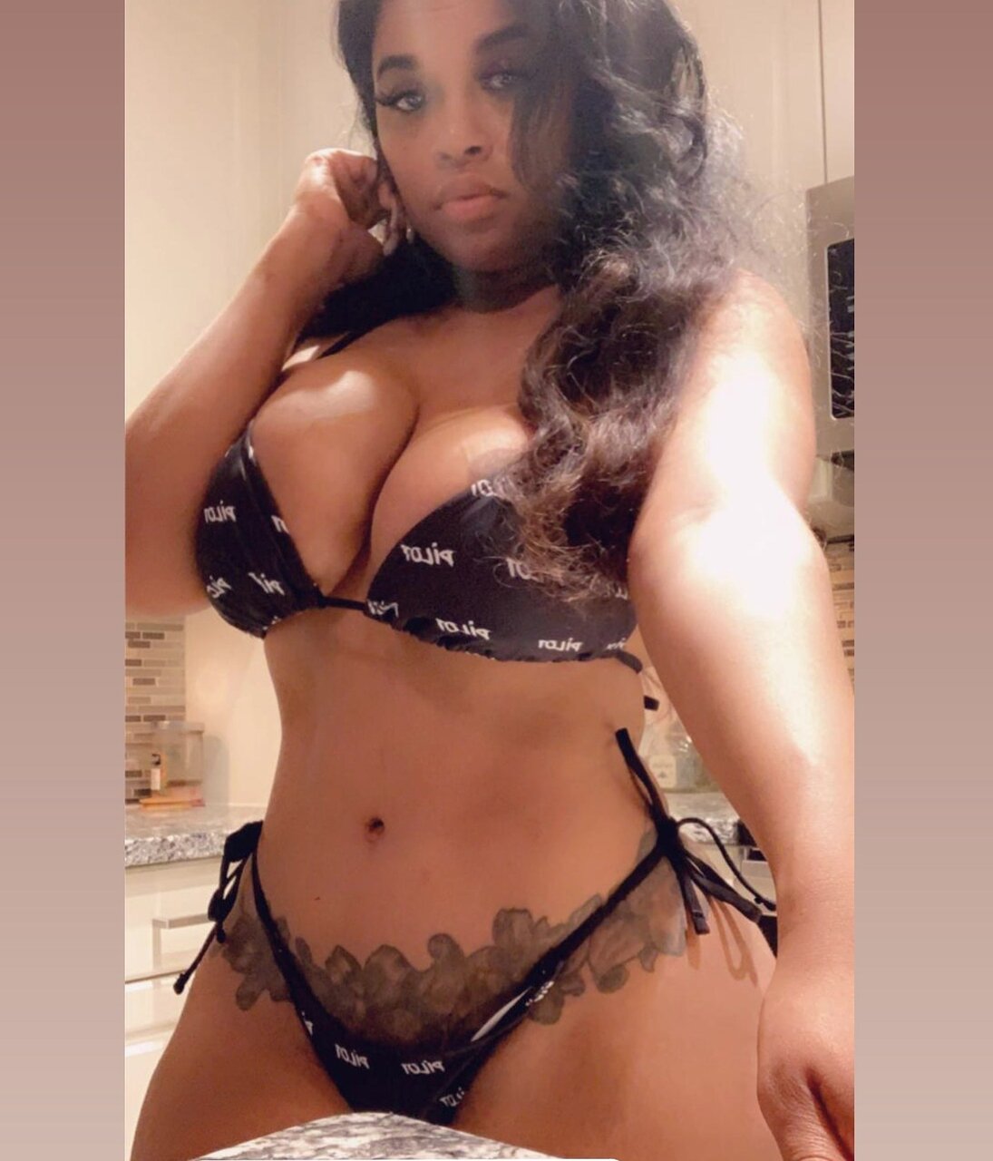Starlaricca (@starlaricca), OnlyFans creator