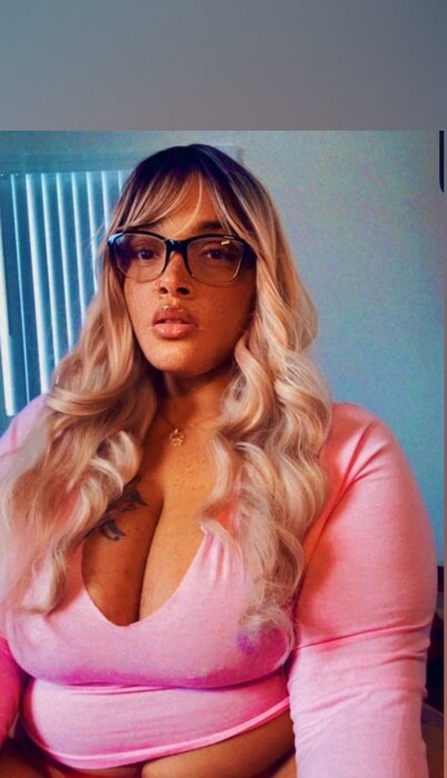 Starrdevereauxx (@starrdevereauxx), OnlyFans creator
