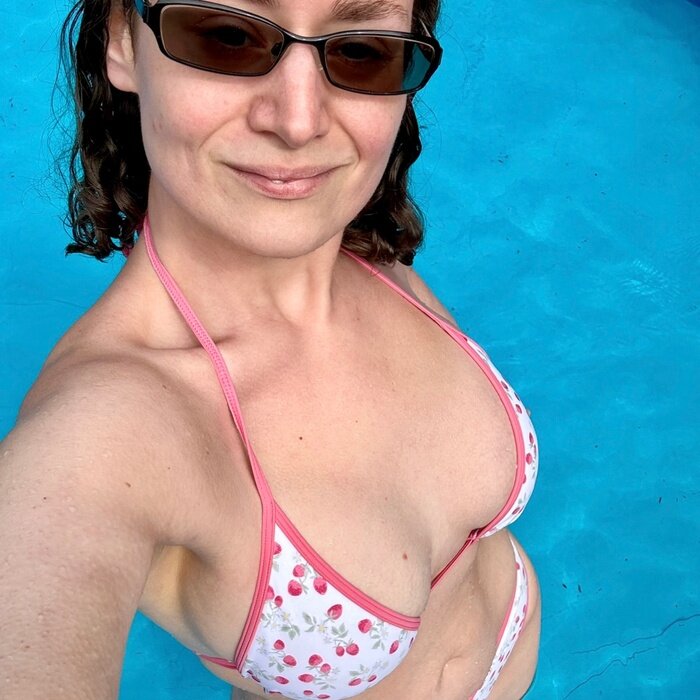 Starssecret (@starssecret), OnlyFans creator