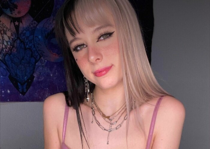 Stella (@stellablackxo), OnlyFans creator