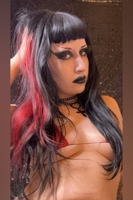 Stellastrawberries (@stellastrawberries), OnlyFans creator