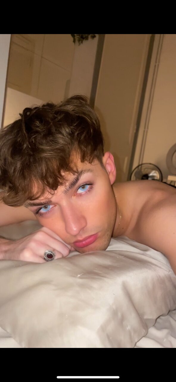 Stephenbrenland (@stephenbrenland), OnlyFans creator