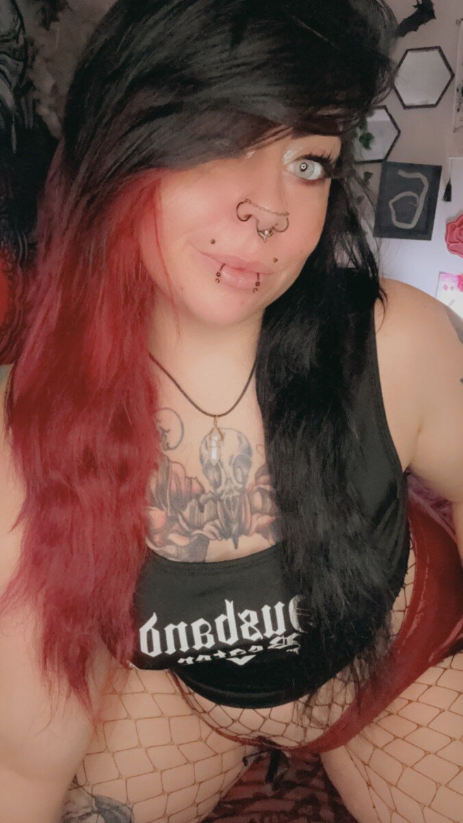 Stfuitscourtney (@stfuitscourtney), OnlyFans creator