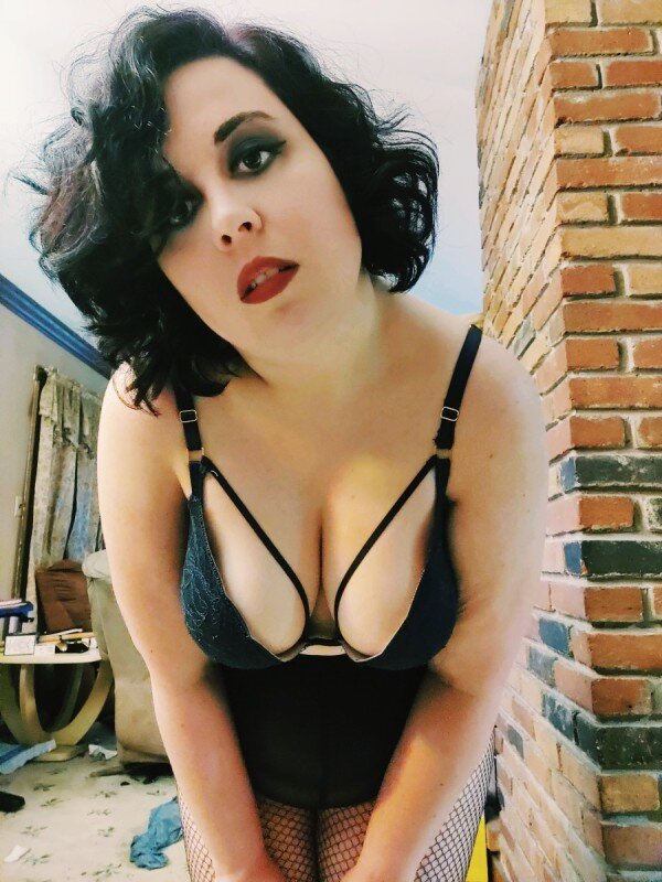 Stonedsweetheartpremium (@stoned_sweetheartpremium), OnlyFans creator