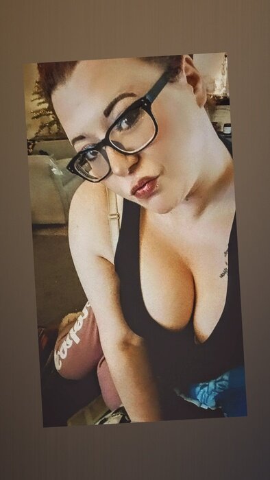 Stonereinaej (@stonereinaej), OnlyFans creator