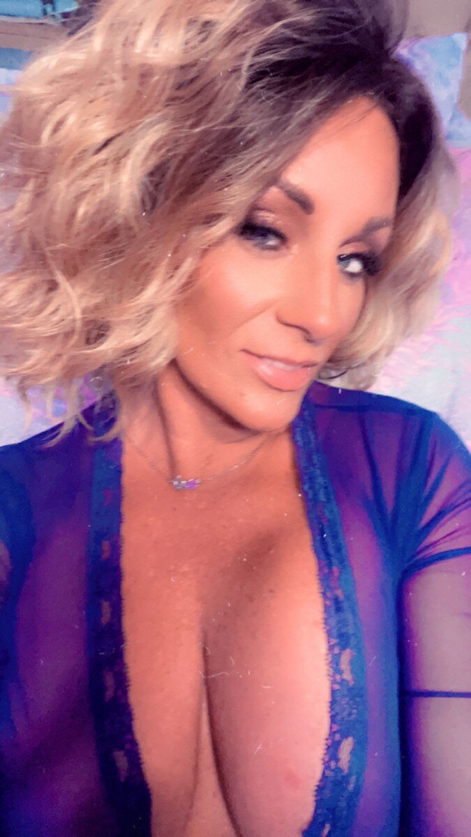 Stormeesmilesxxx (@stormeesmilesxxx), OnlyFans creator