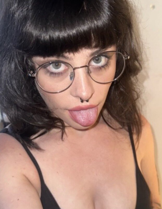 Strawberrybb (@strawberry_bb), OnlyFans creator