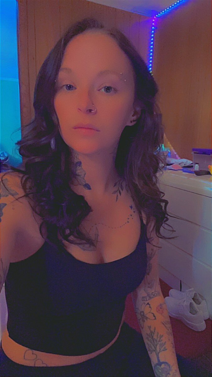 Strawberryme99 (@strawberryme99), OnlyFans creator
