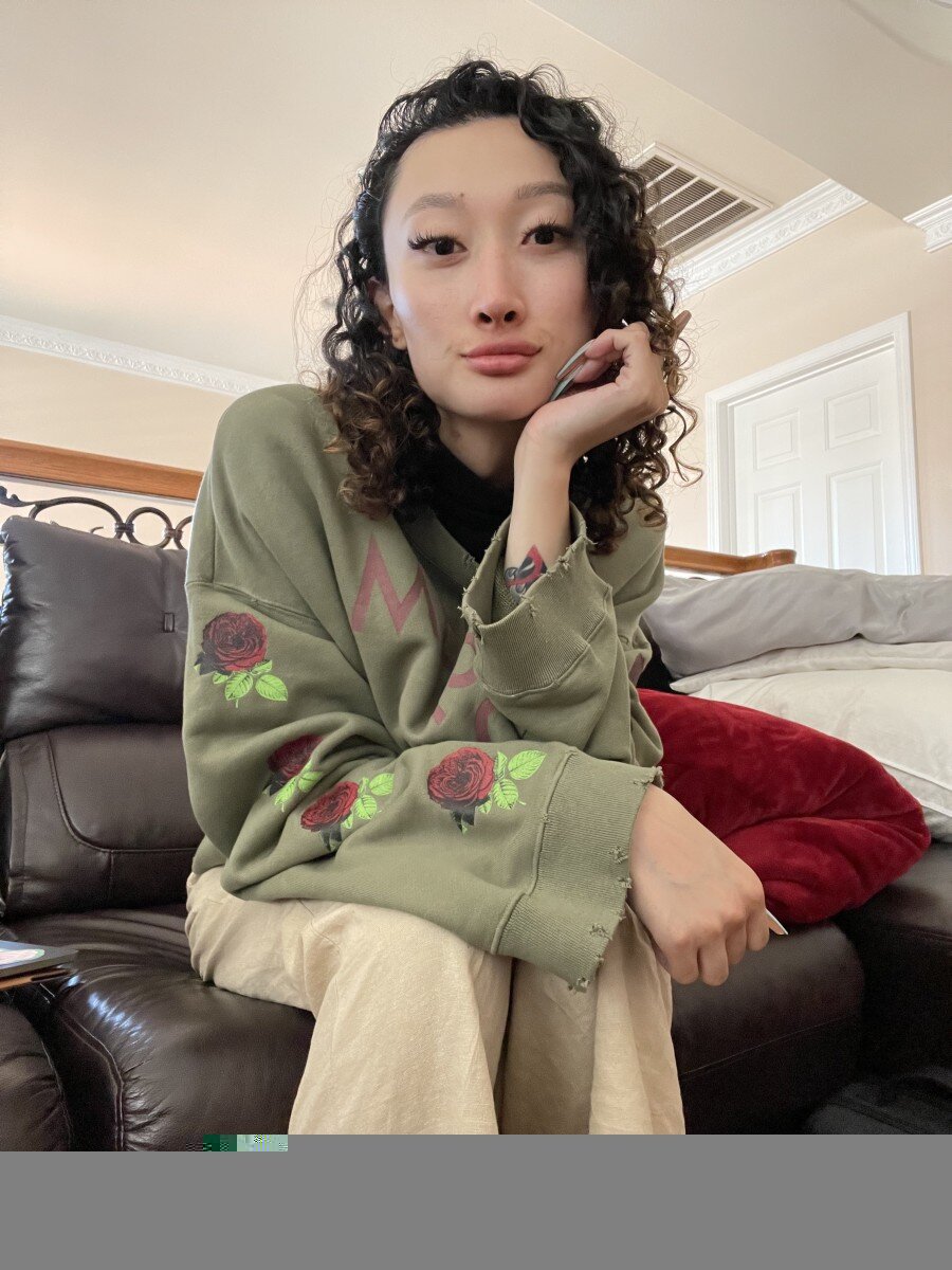 Strawishere (@strawishere), OnlyFans creator