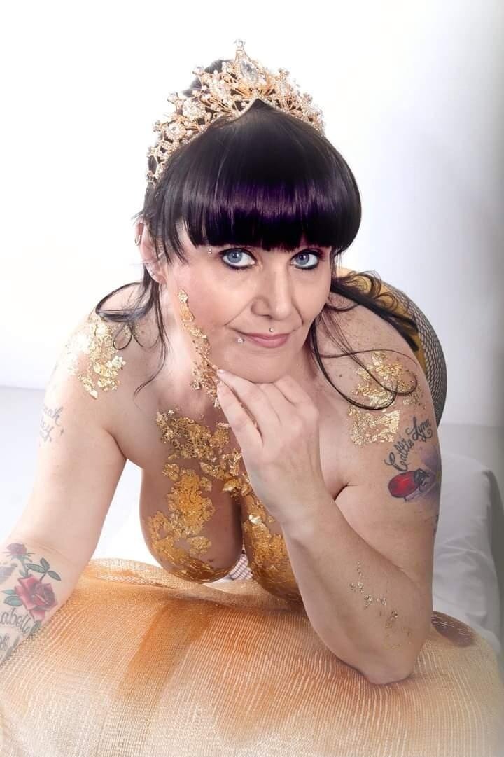 Crystal (@suarez420angel), OnlyFans creator