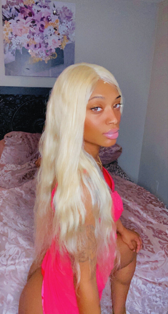Submissiveeekitty (@submissiveeekitty), OnlyFans creator