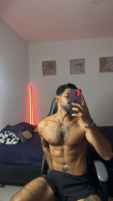 Leone (@subordinad2), OnlyFans creator