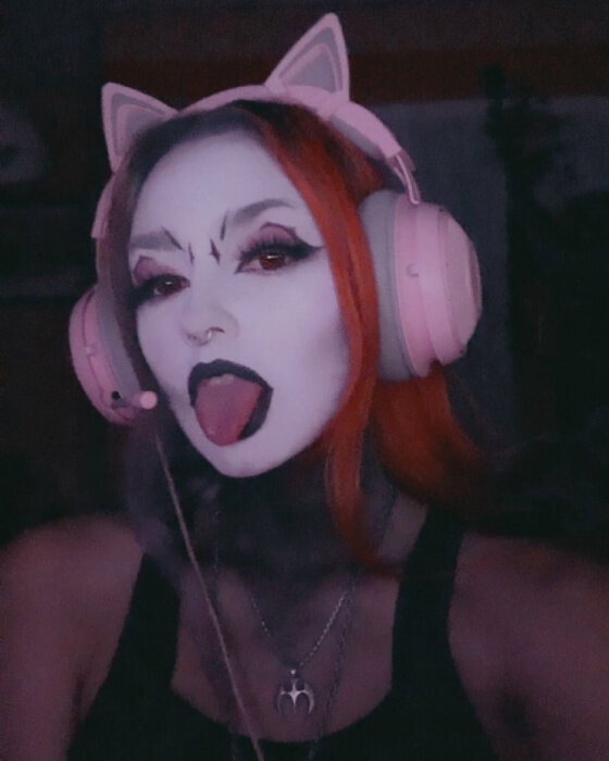 Succubusstray (@succubusstray), OnlyFans creator