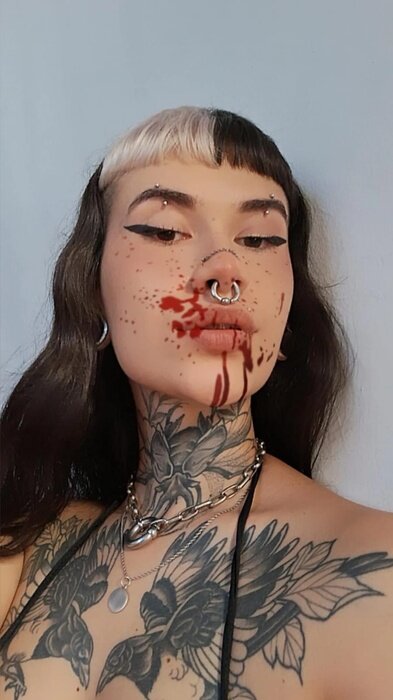 SUE (@suesky), OnlyFans creator
