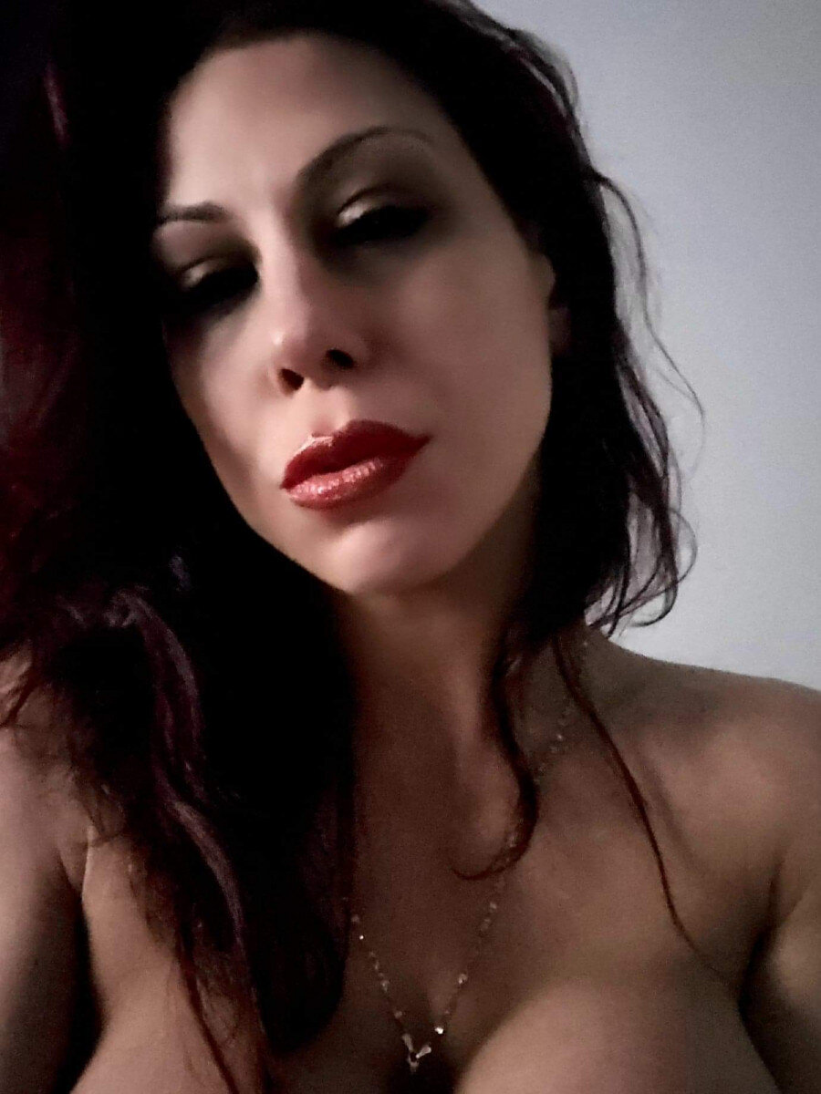 Sugarlipscandytits (@sugarlipscandytits), OnlyFans creator